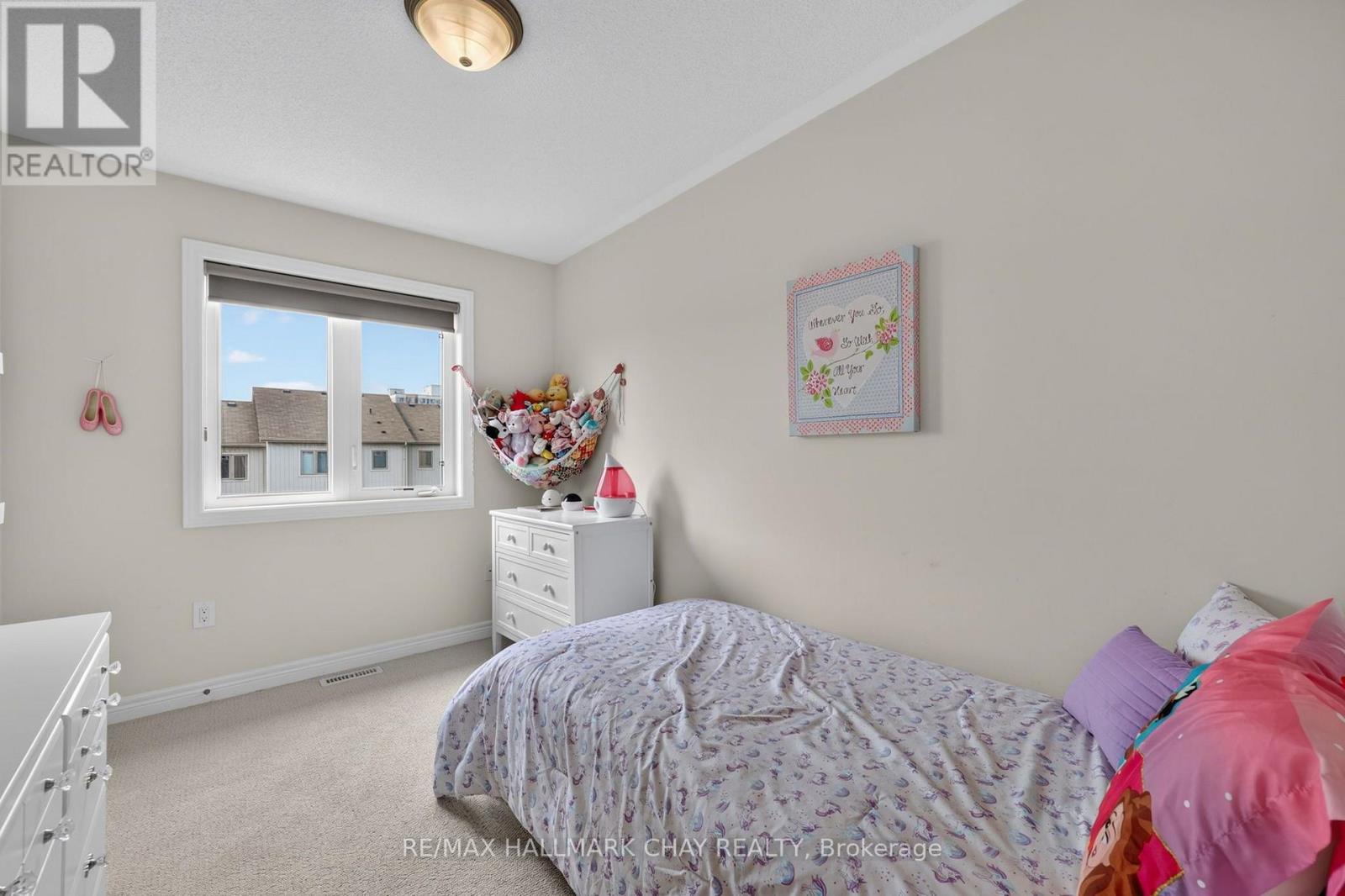 21 PEARCEY CRESCENT - Image 12