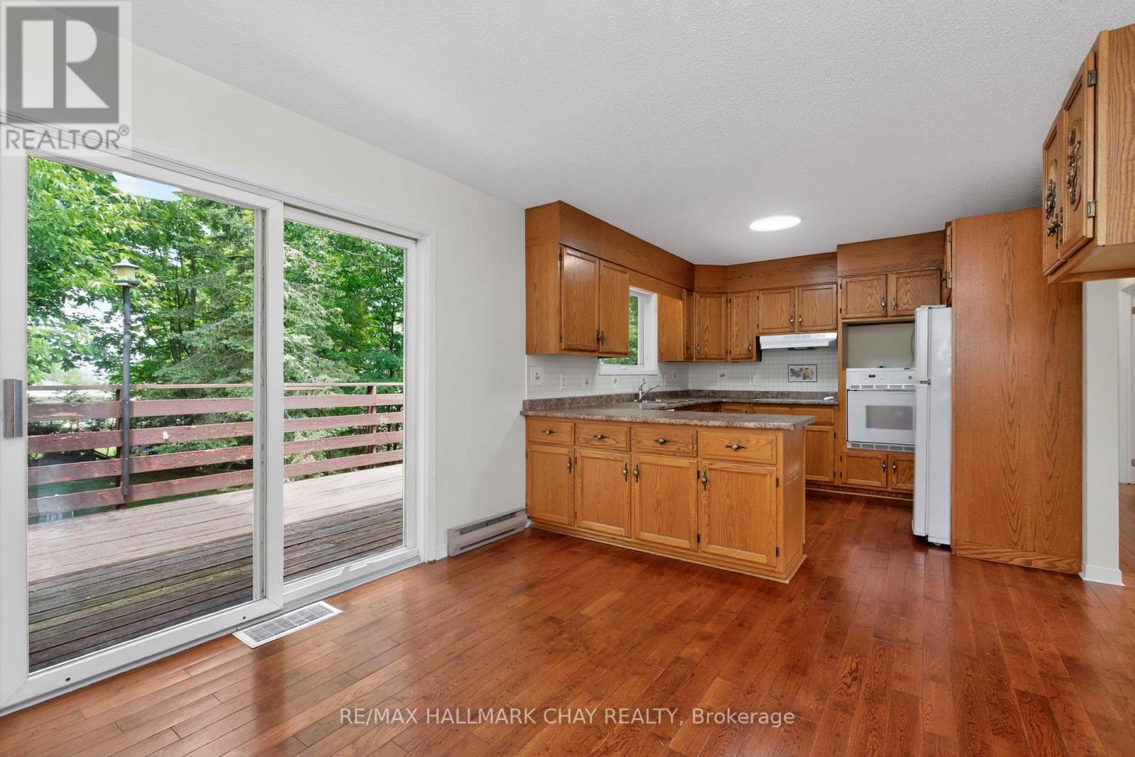 716 DOMINION AVENUE - 11