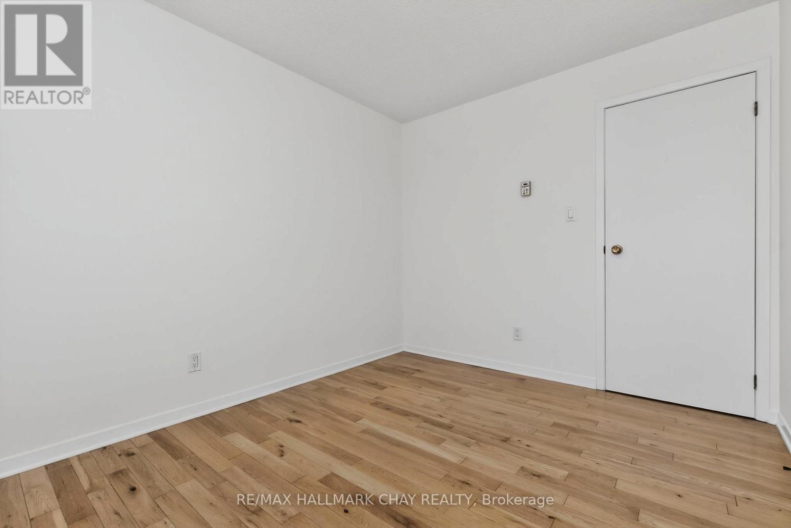 716 DOMINION AVENUE - 24