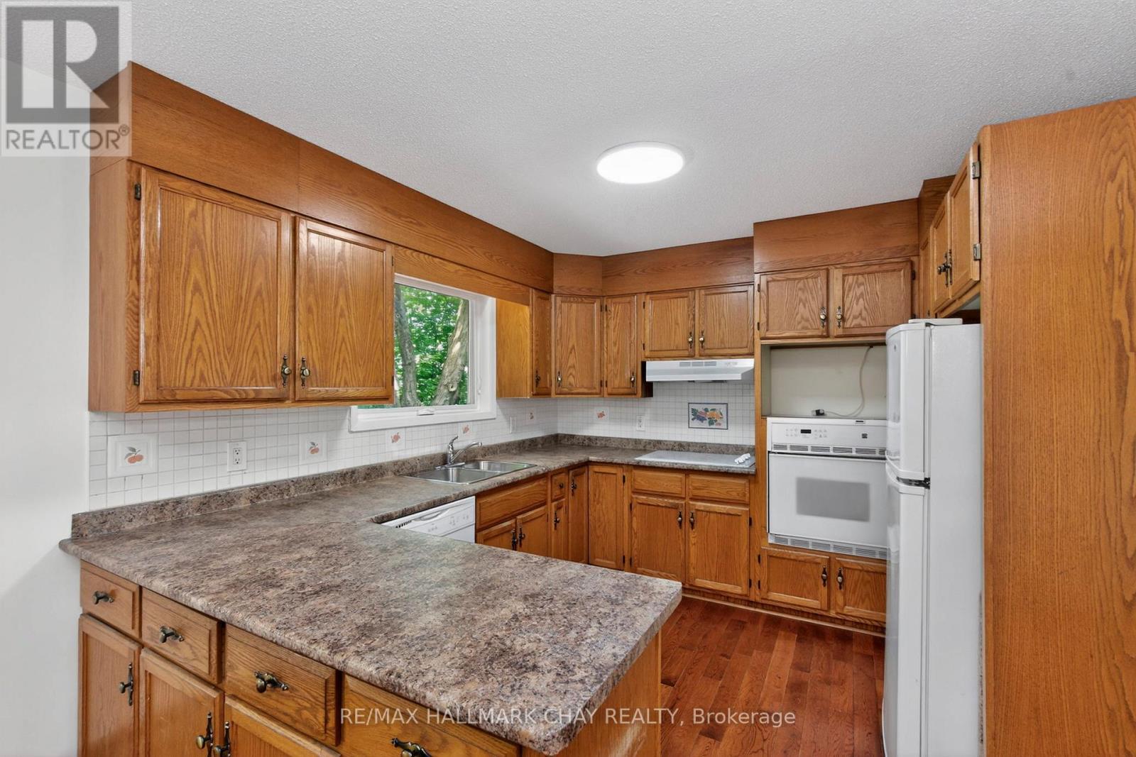 716 DOMINION AVENUE - 7