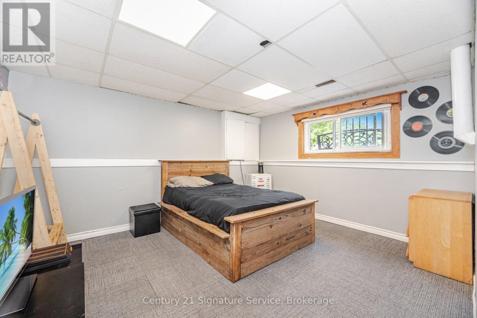 120 SWITZER STREET - Image 31
