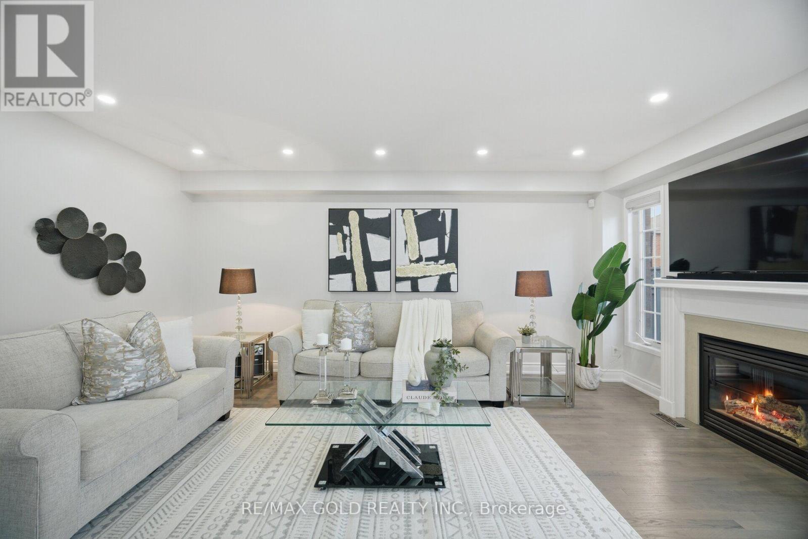 71 LEAGATE STREET - 23