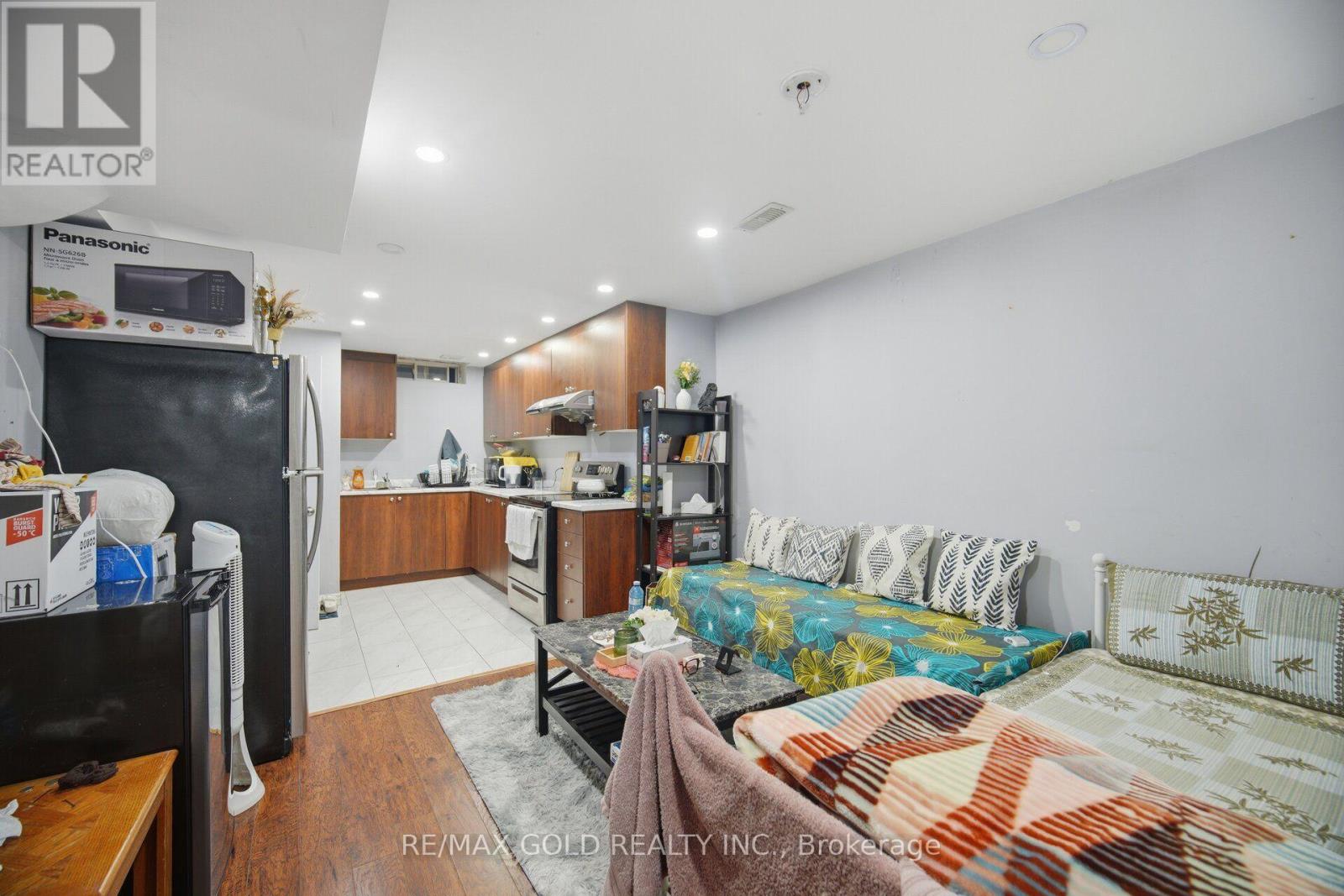 71 LEAGATE STREET - 40