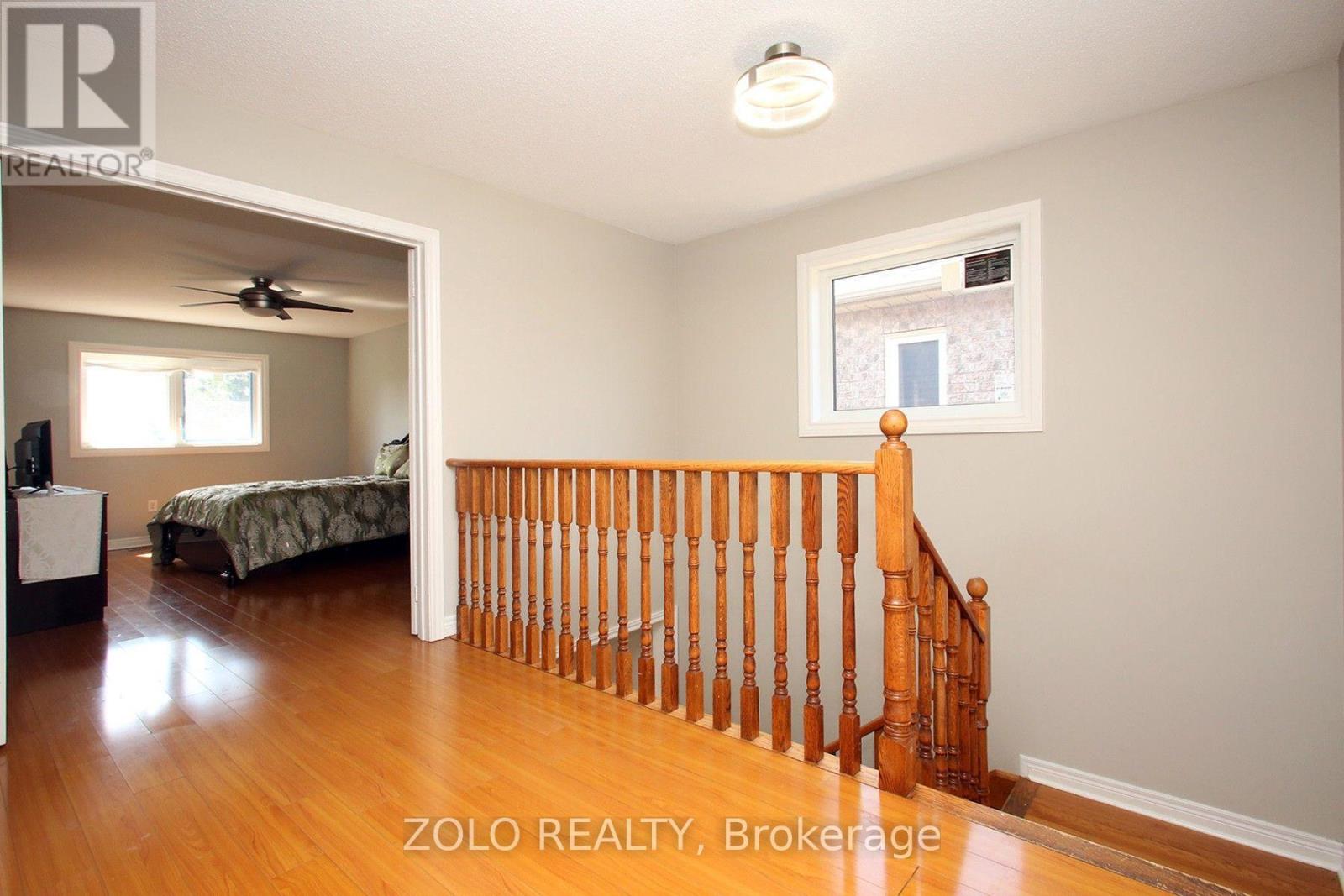 37 SEWELLS LANE S - 8