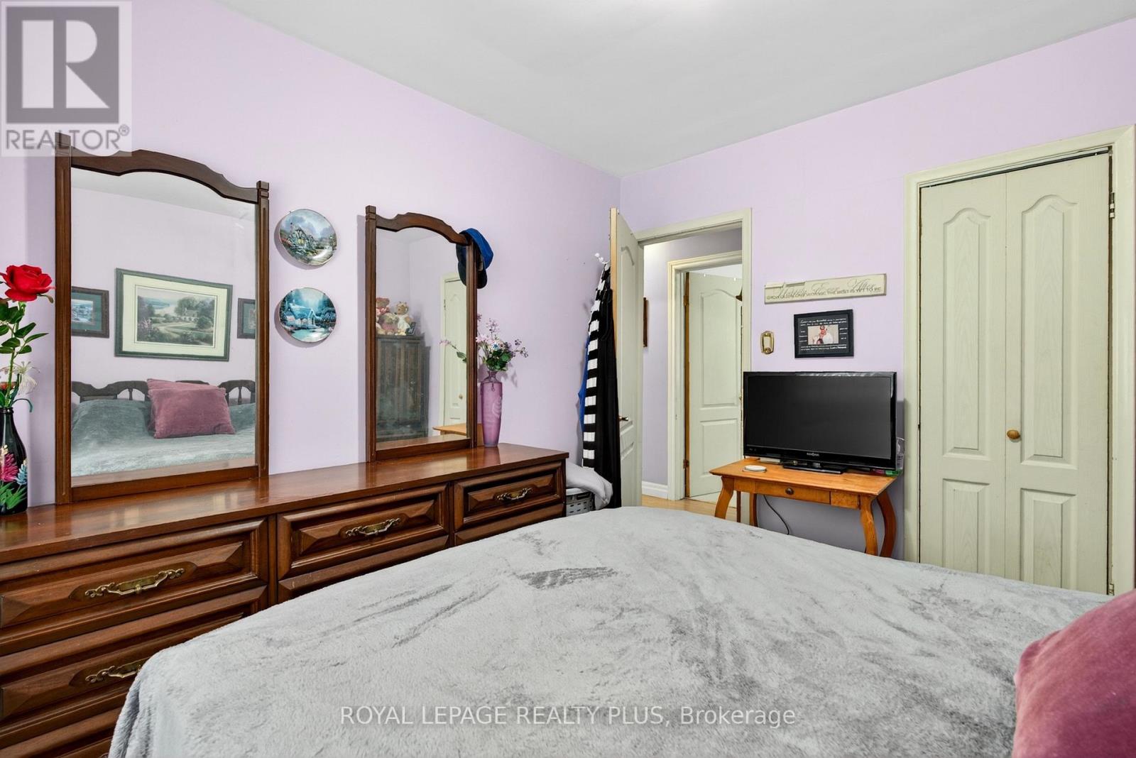 1332 STANBURY ROAD - 24
