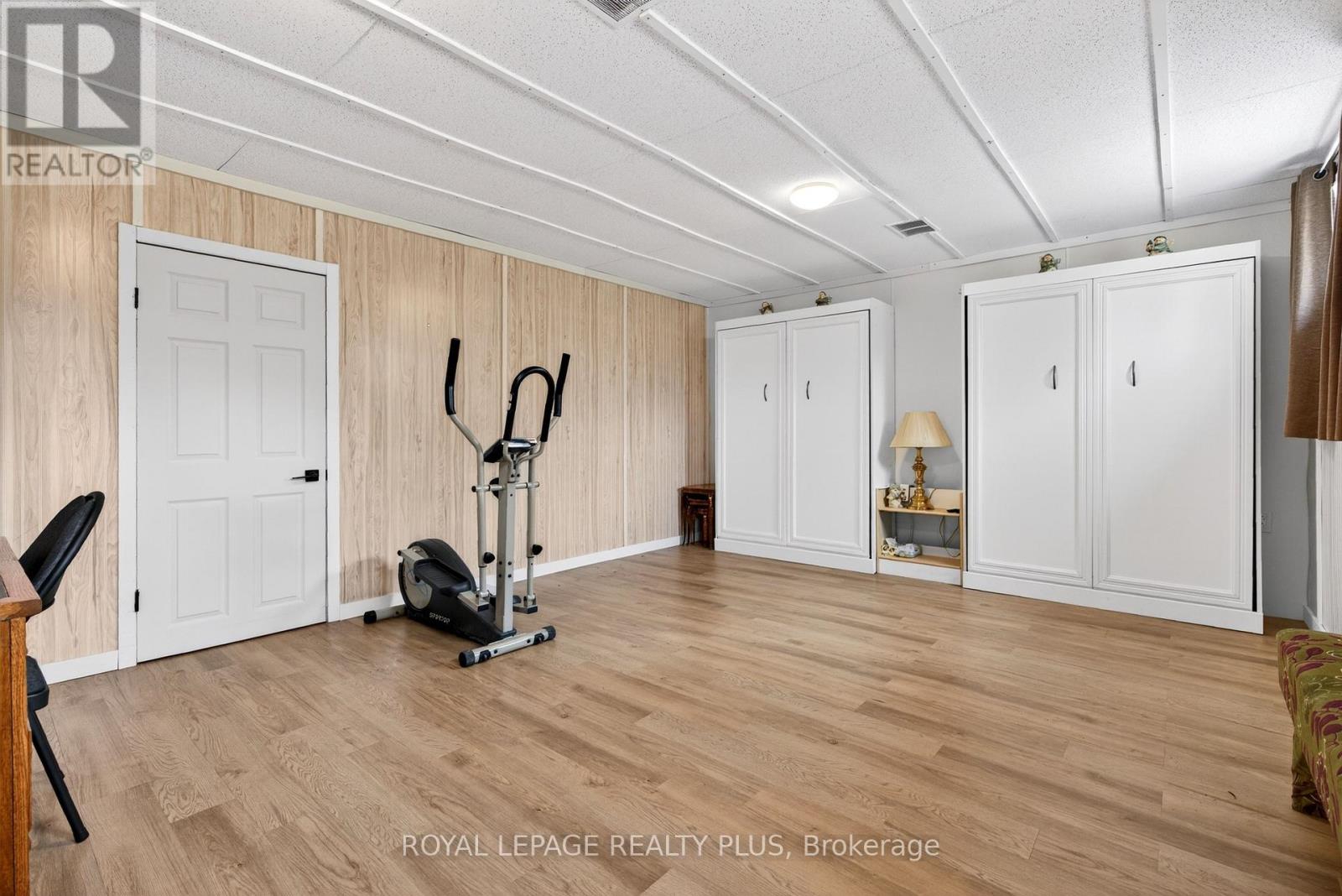 1332 STANBURY ROAD - 31
