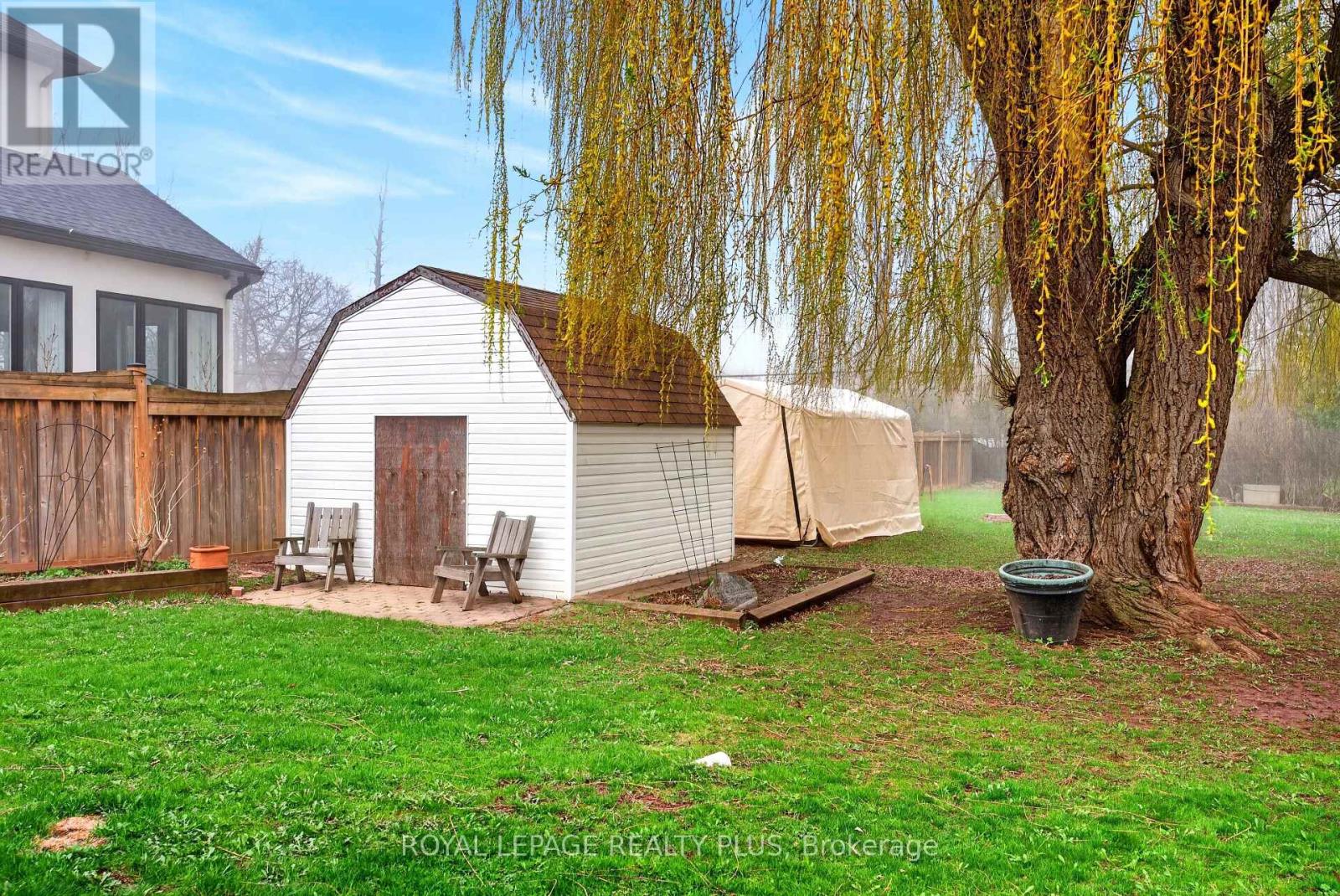 1332 STANBURY ROAD - 42