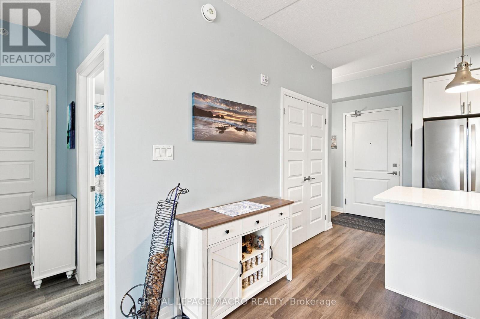#126 610 FARMSTEAD DRIVE - 12