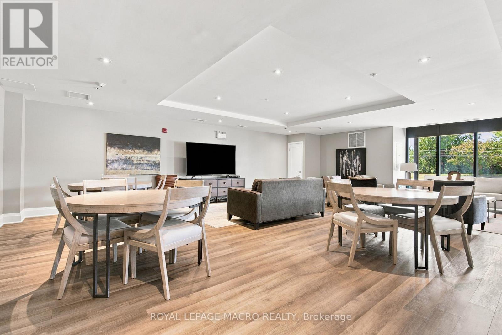 #126 610 FARMSTEAD DRIVE - 28