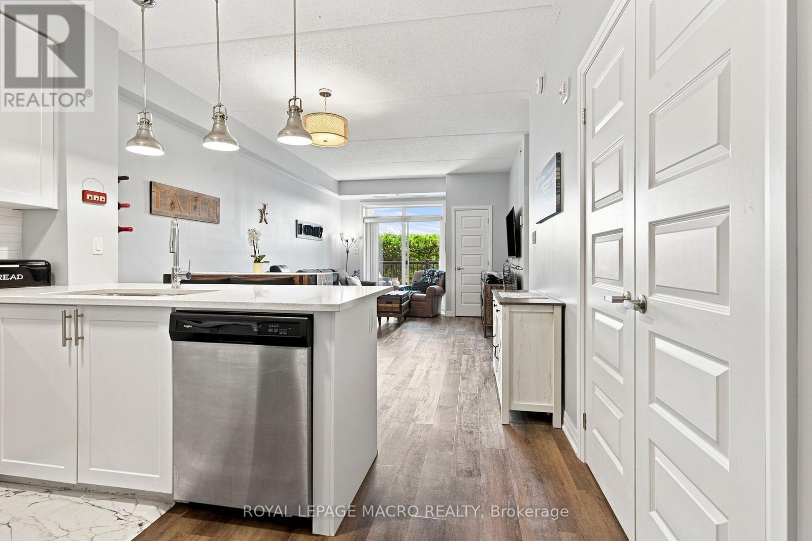 #126 610 FARMSTEAD DRIVE - 6
