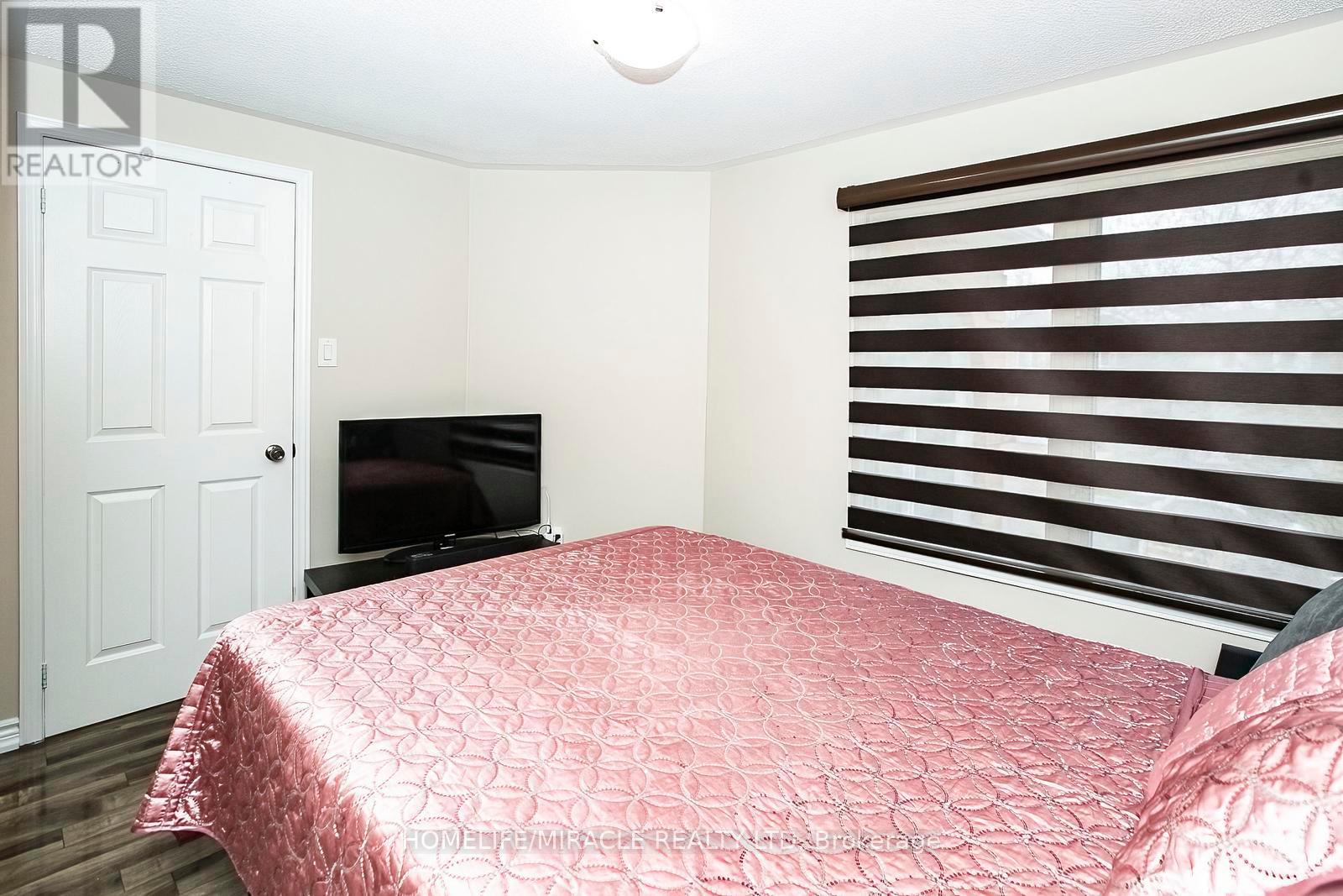 5 BUTLERMERE DRIVE - 32