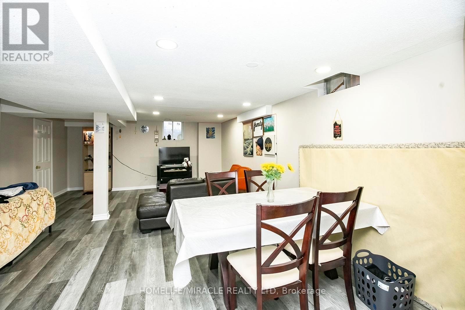 5 BUTLERMERE DRIVE - 35