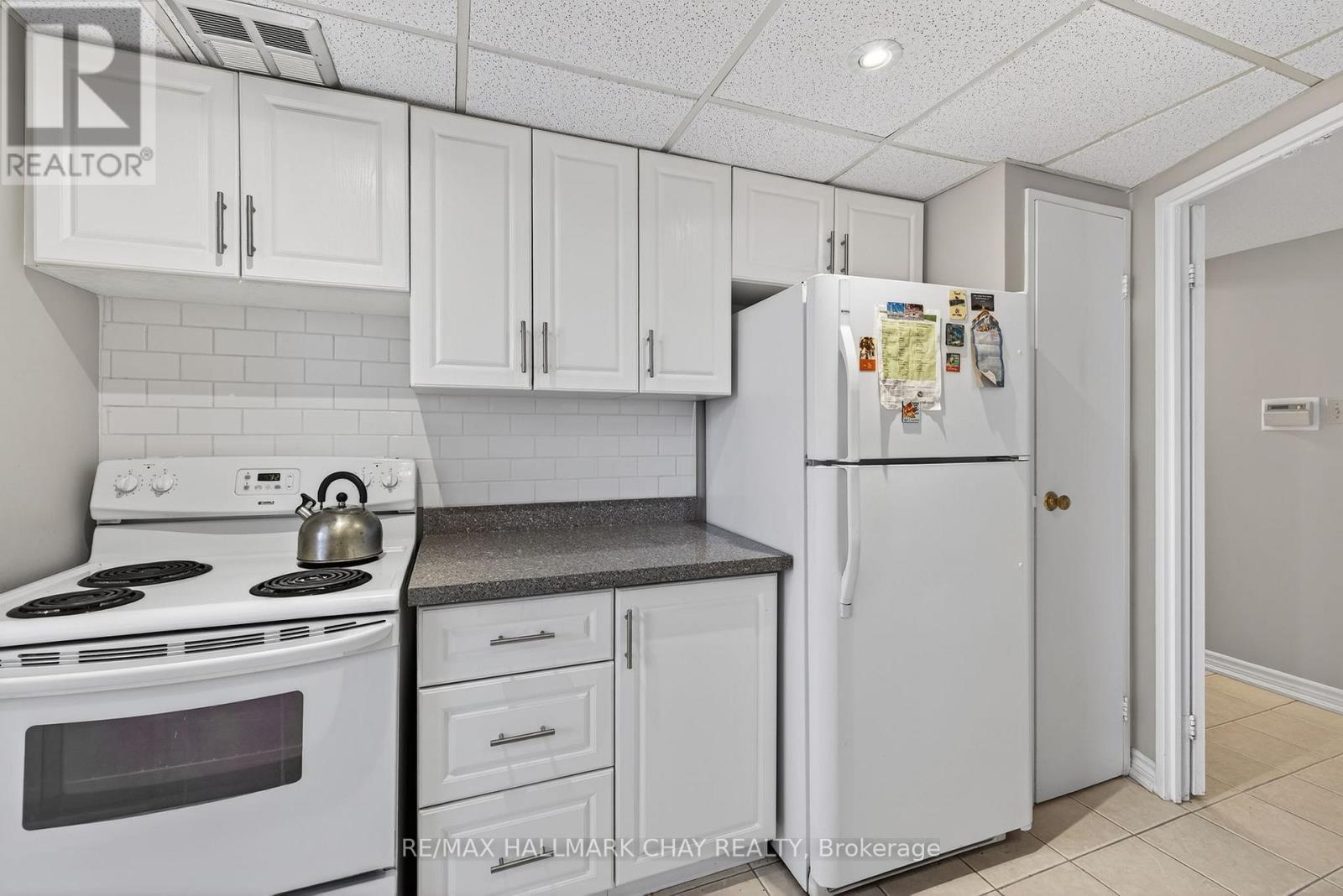 #501 3650 KANEFF CRESCENT - 14