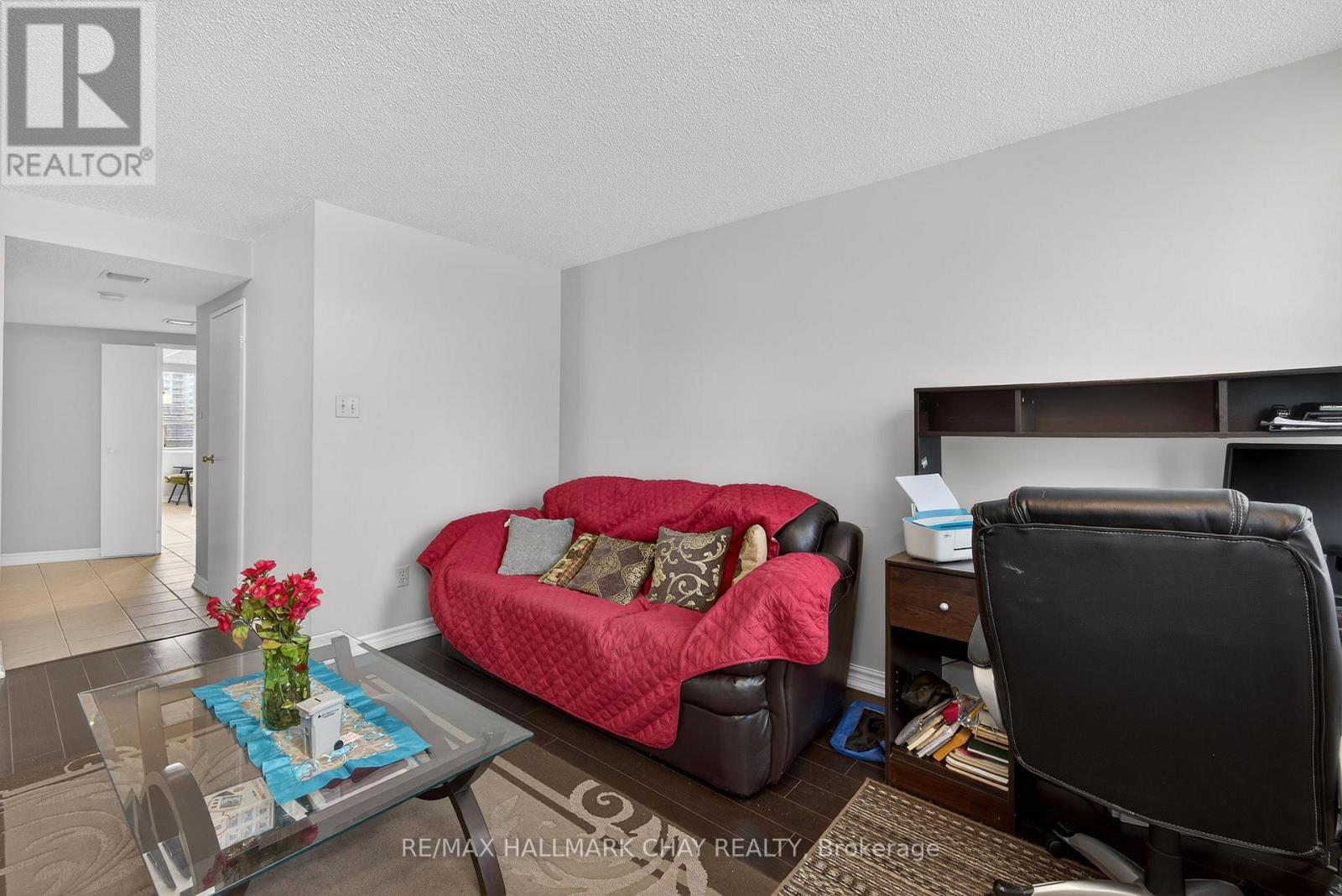 #501 3650 KANEFF CRESCENT - 26