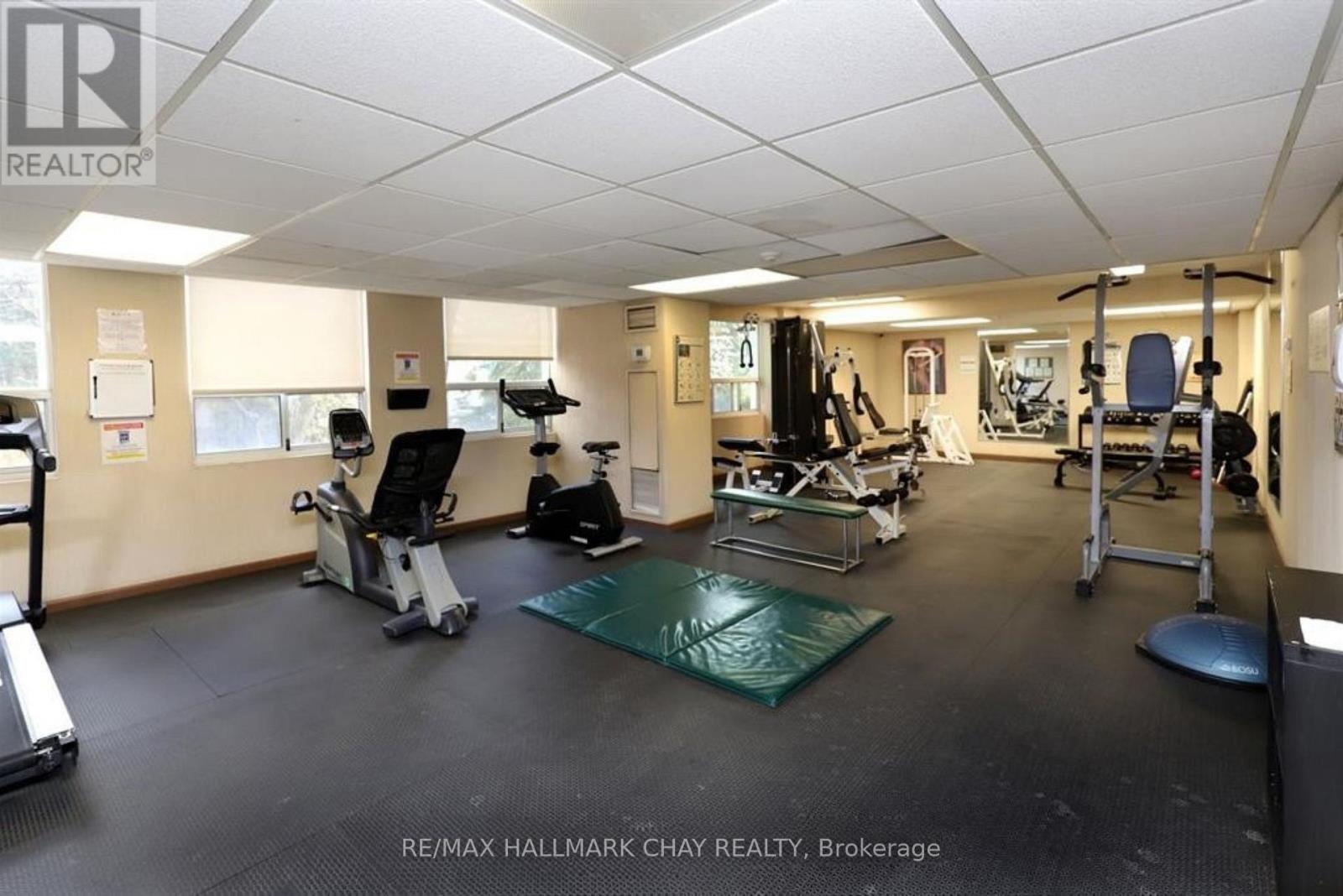 #501 3650 KANEFF CRESCENT - 40