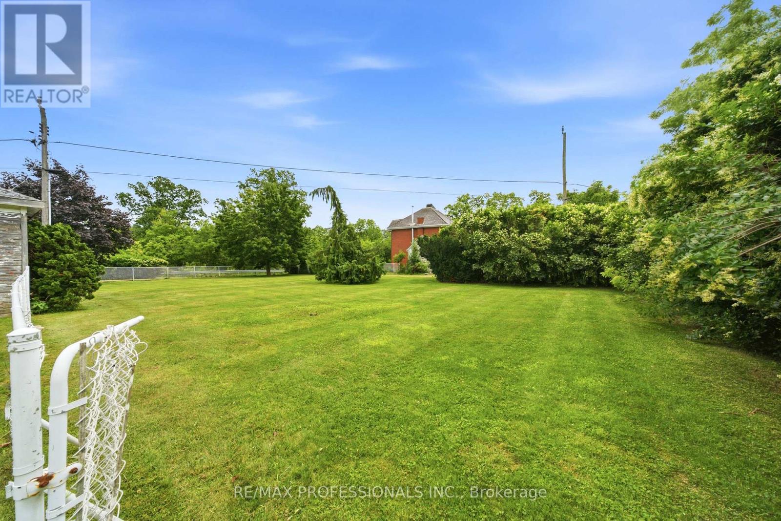 3155 TALLMAN DRIVE - 25