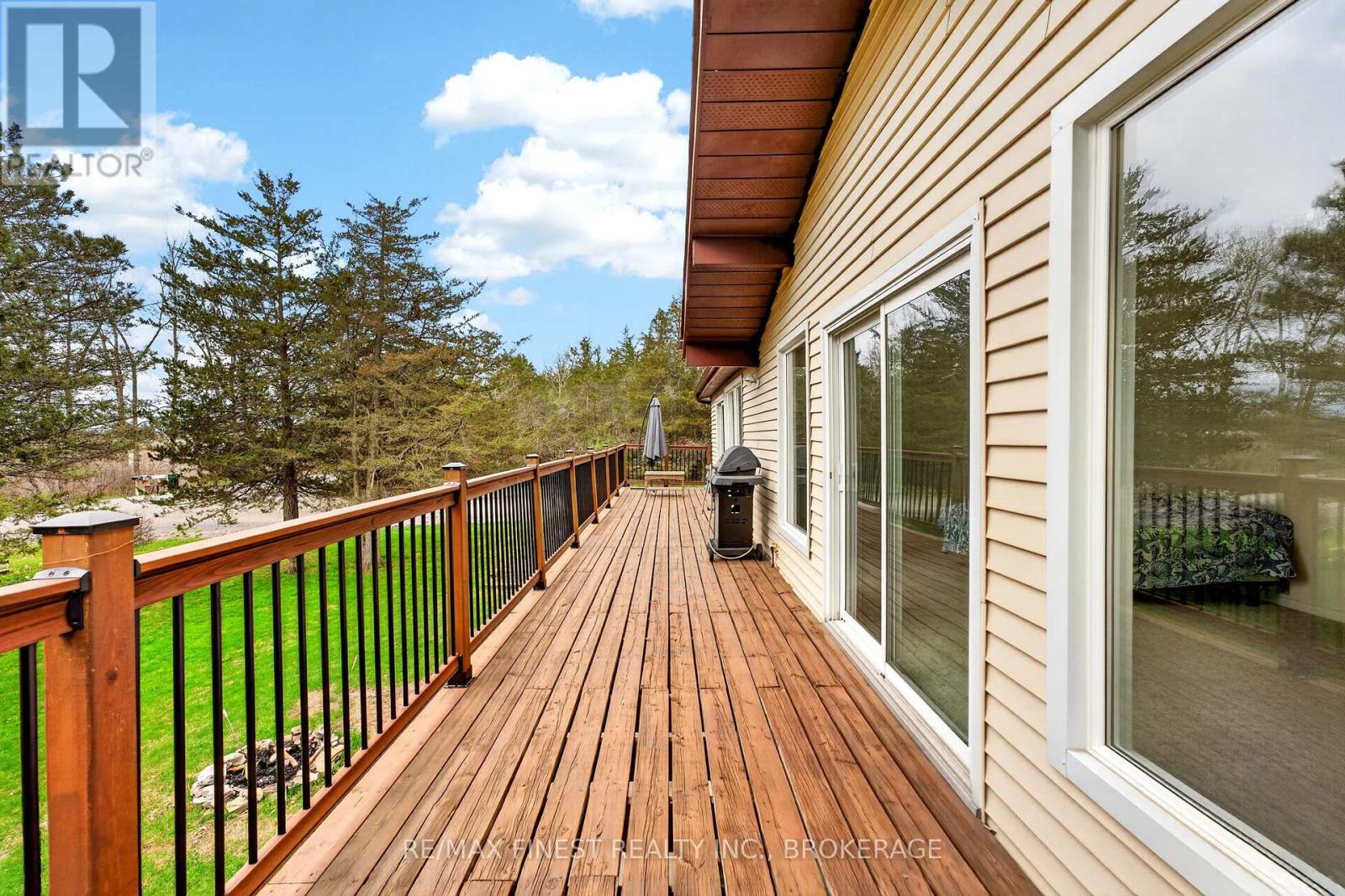8 SUNRISE COURT - 26