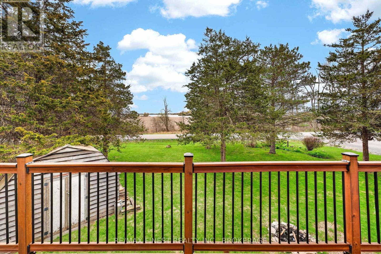 8 SUNRISE COURT - 27