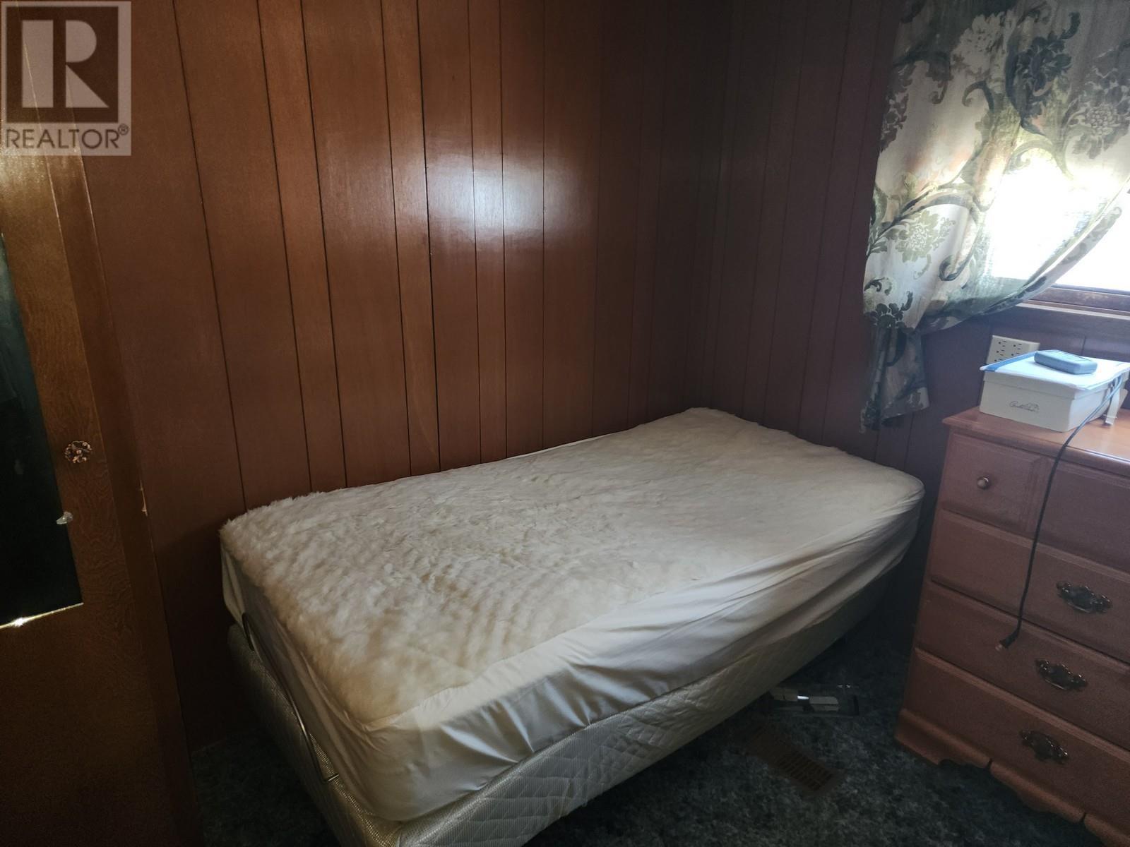 319 WALKER ST - 16