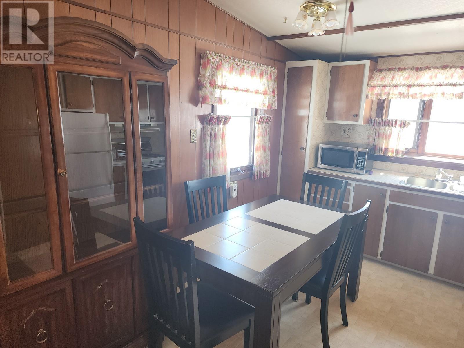 319 WALKER ST - 26