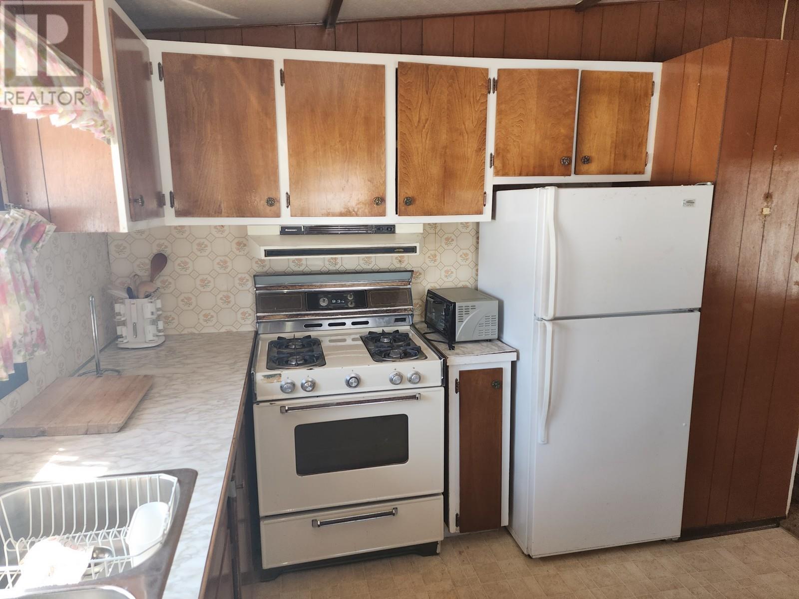 319 WALKER ST - 31