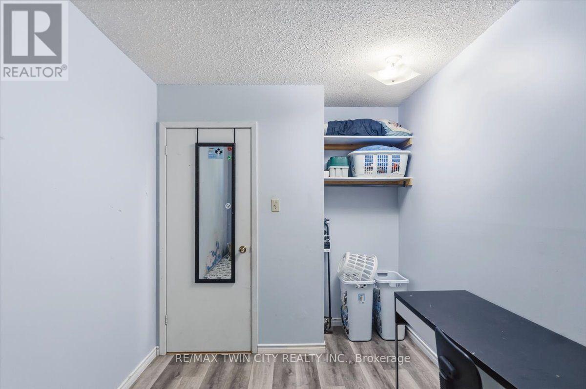 16 PALOMINO DRIVE - 33