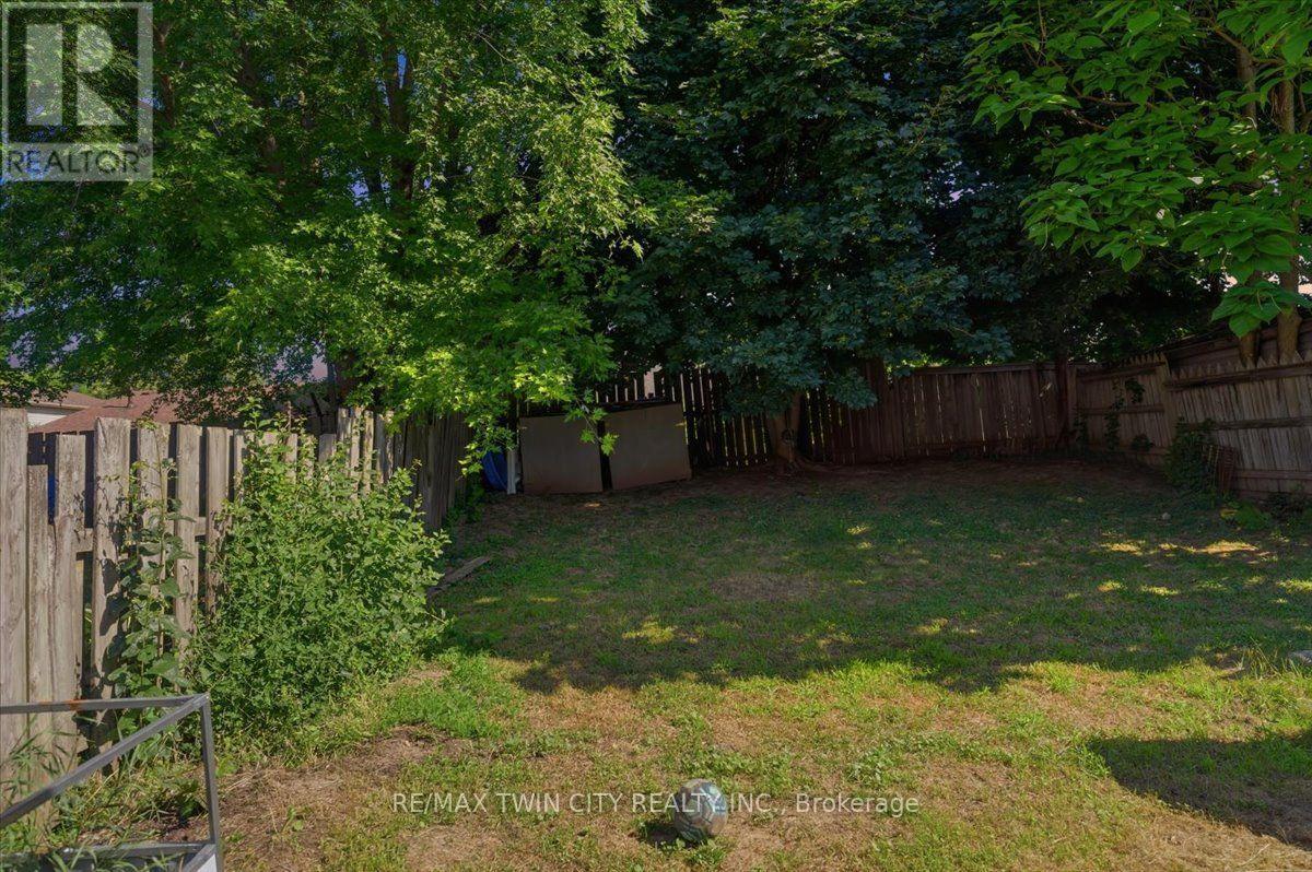 16 PALOMINO DRIVE - 42