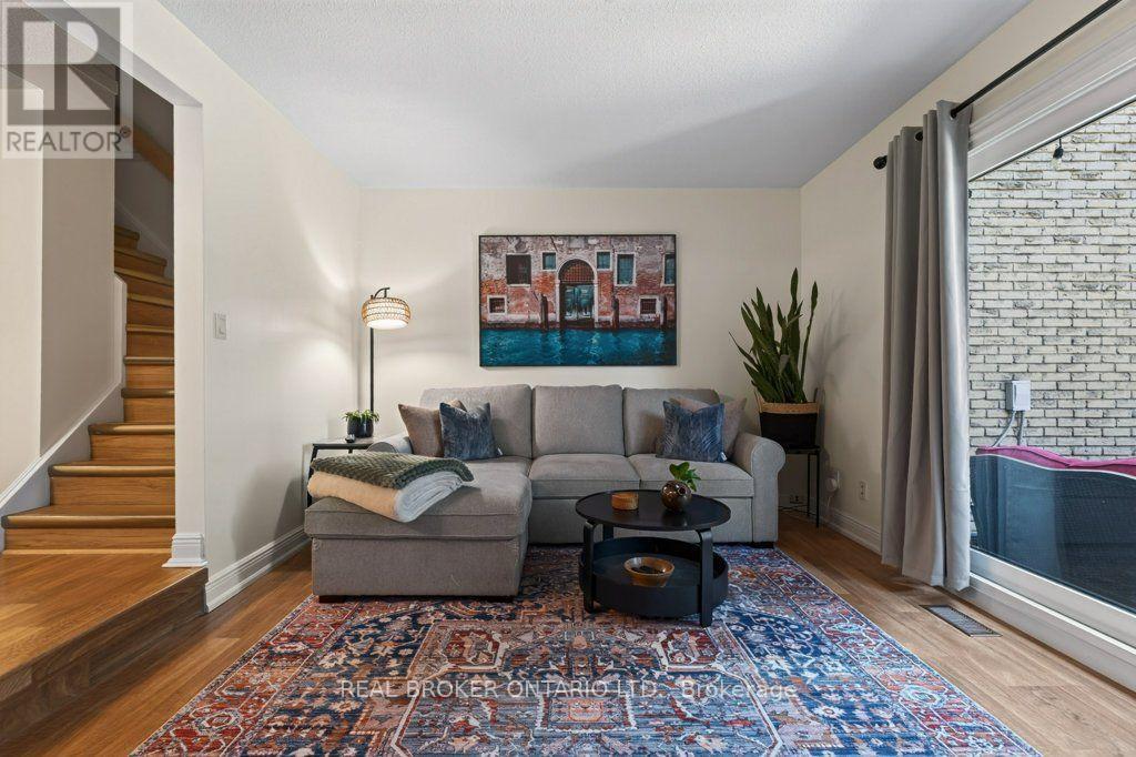 #101 50 LAKESHORE ROAD - 17
