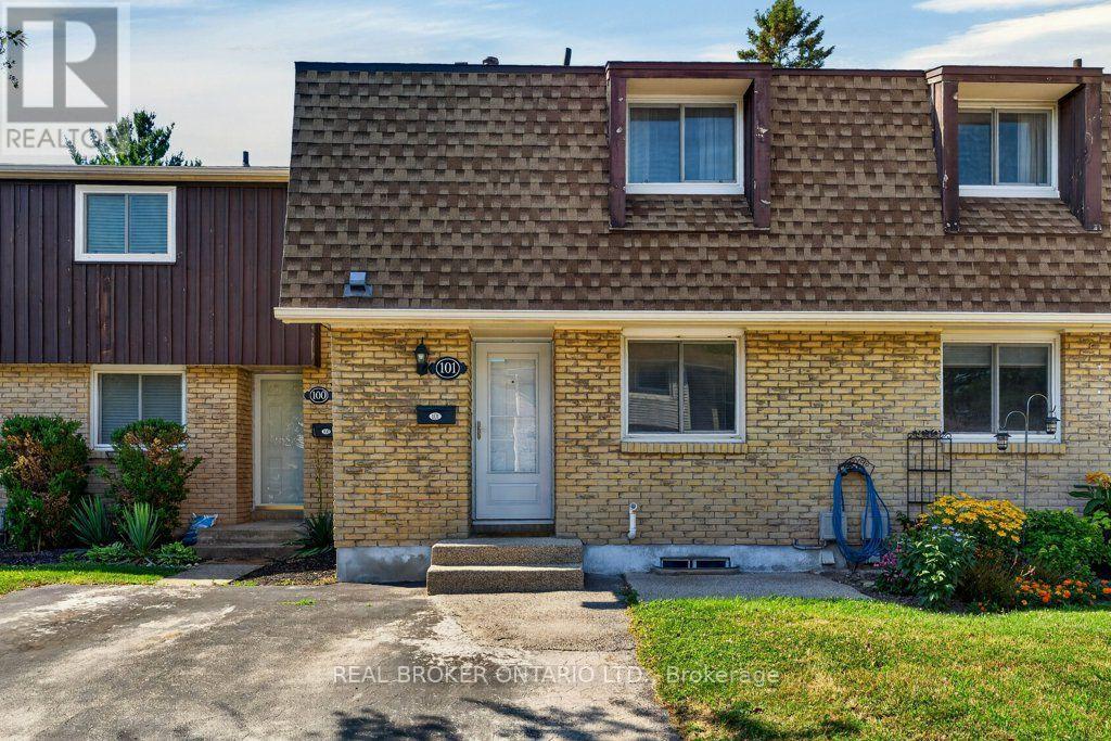 #101 50 LAKESHORE ROAD - 2