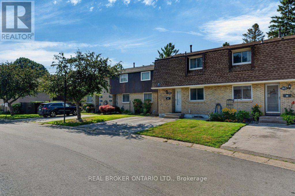 #101 50 LAKESHORE ROAD - 4