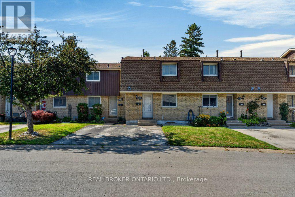 #101 50 LAKESHORE ROAD - 5