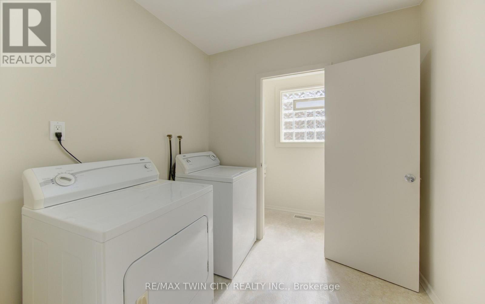 26 PENROSE AVENUE - 16