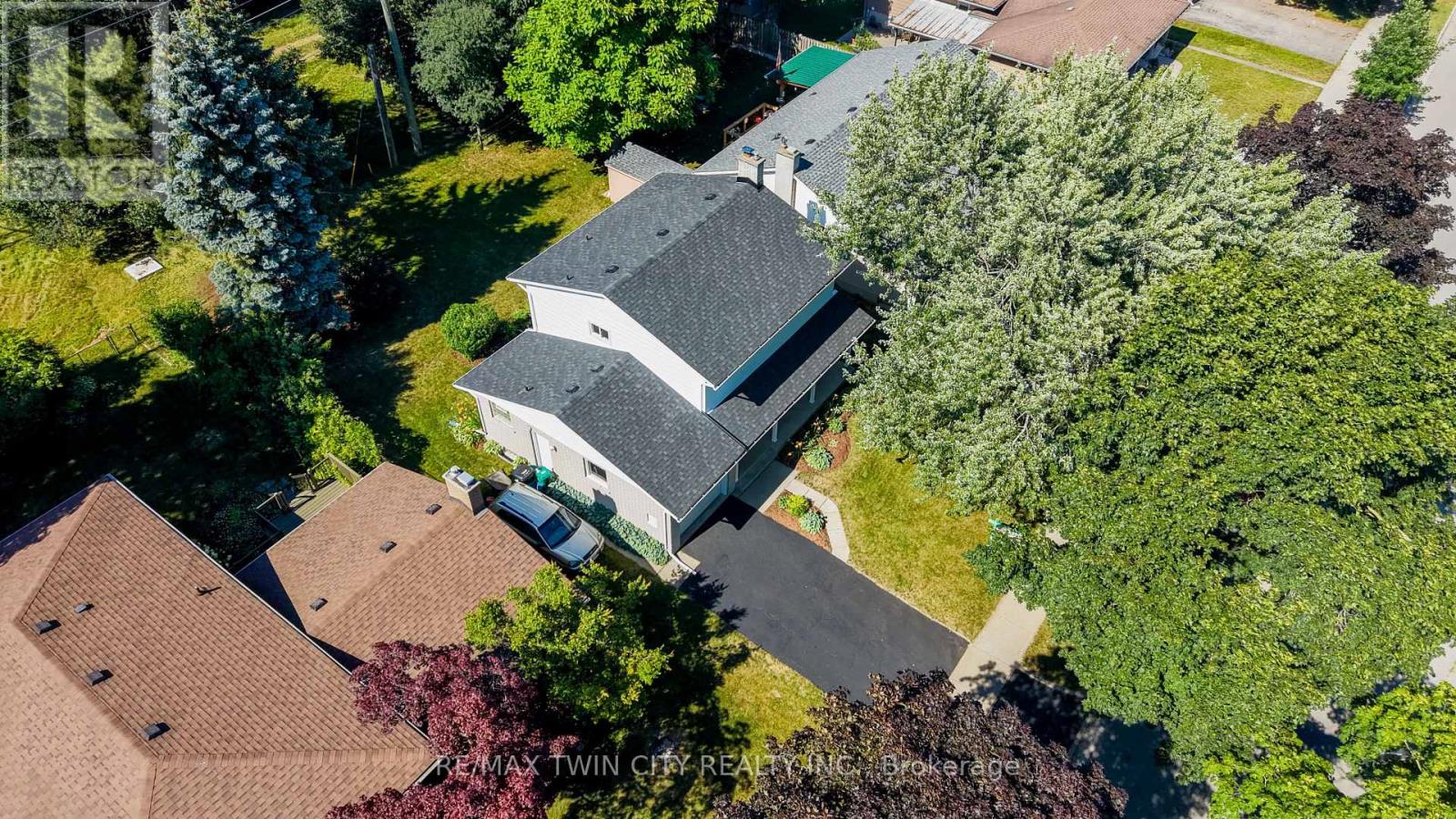 26 PENROSE AVENUE - 39