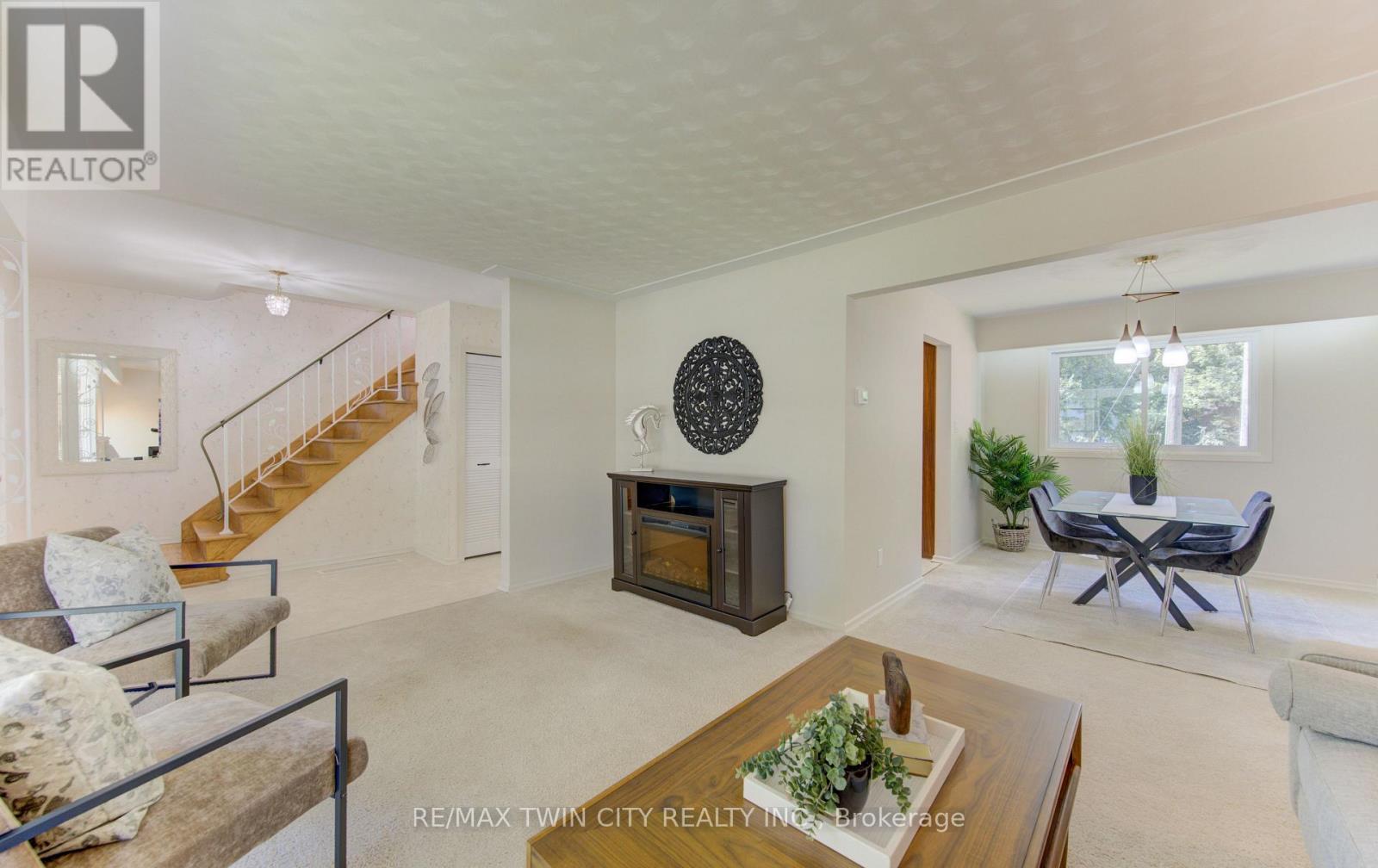 26 PENROSE AVENUE - 7