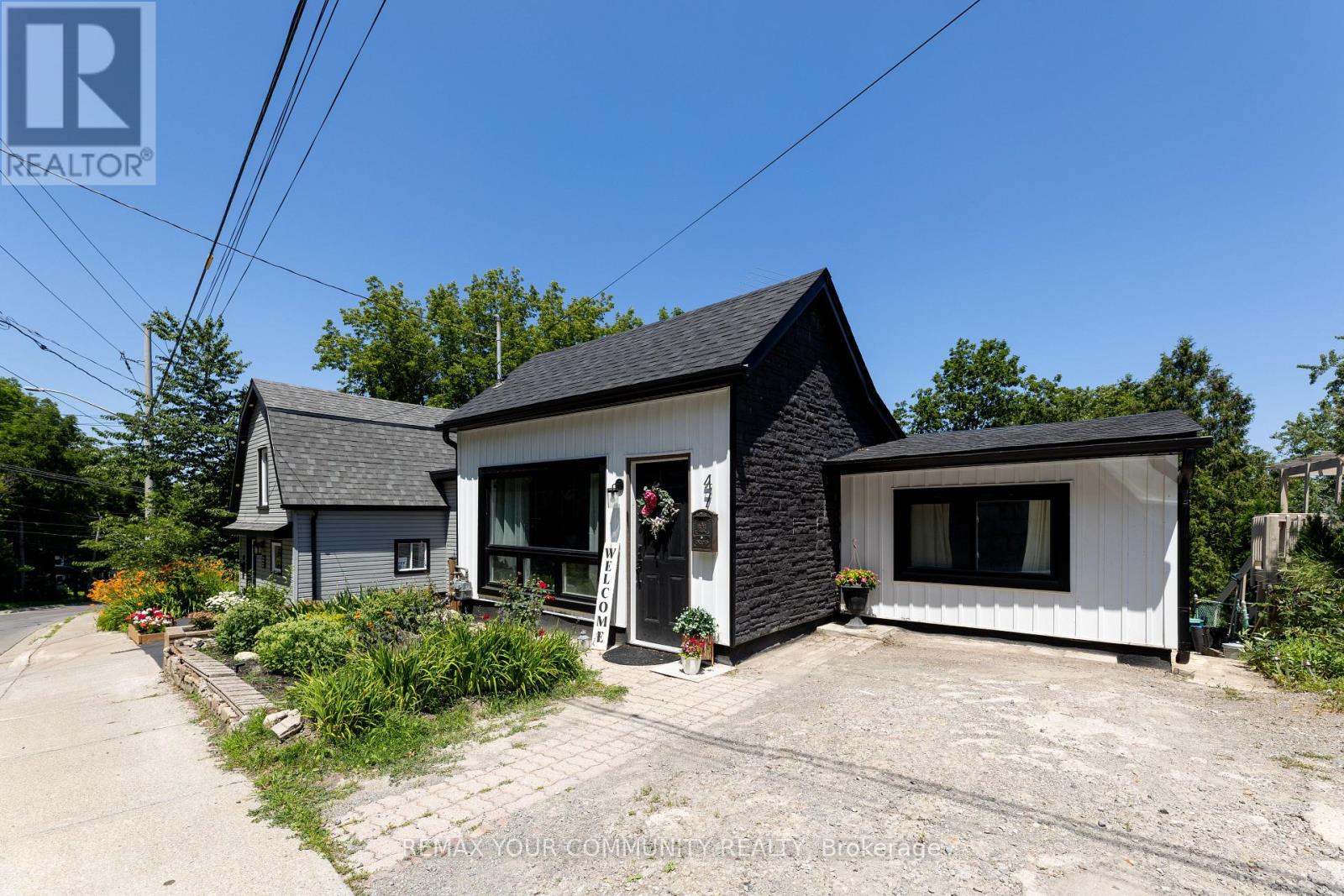 47 MOUNTAIN STREET - 1