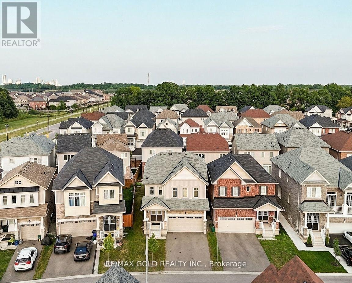 8005 ODELL CRESCENT - 2