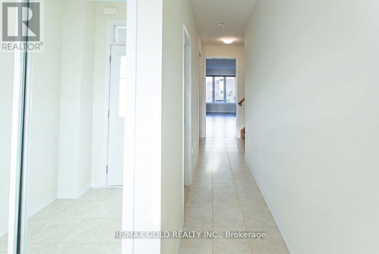 8005 ODELL CRESCENT - 3