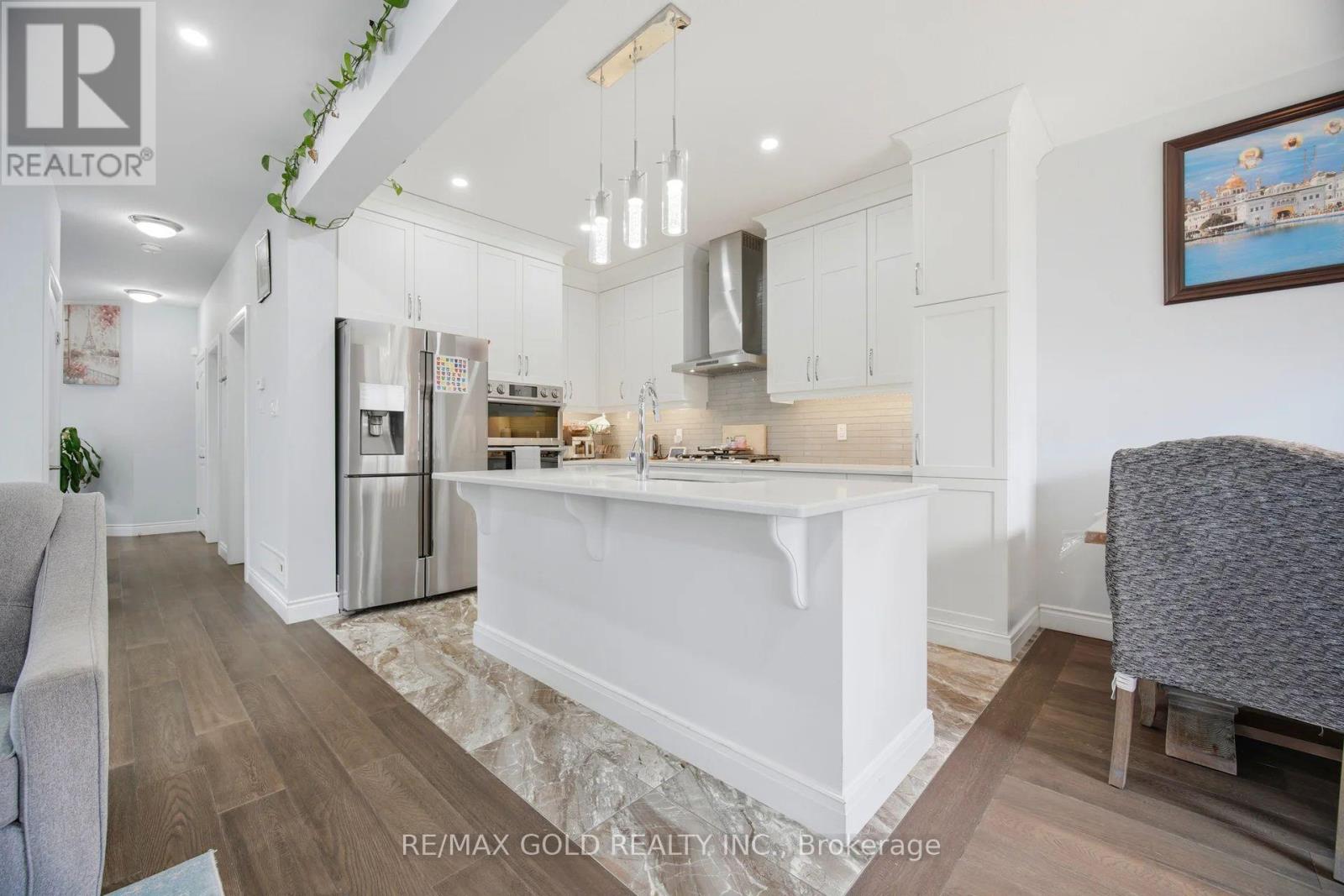2439 DAISY BEND - 10
