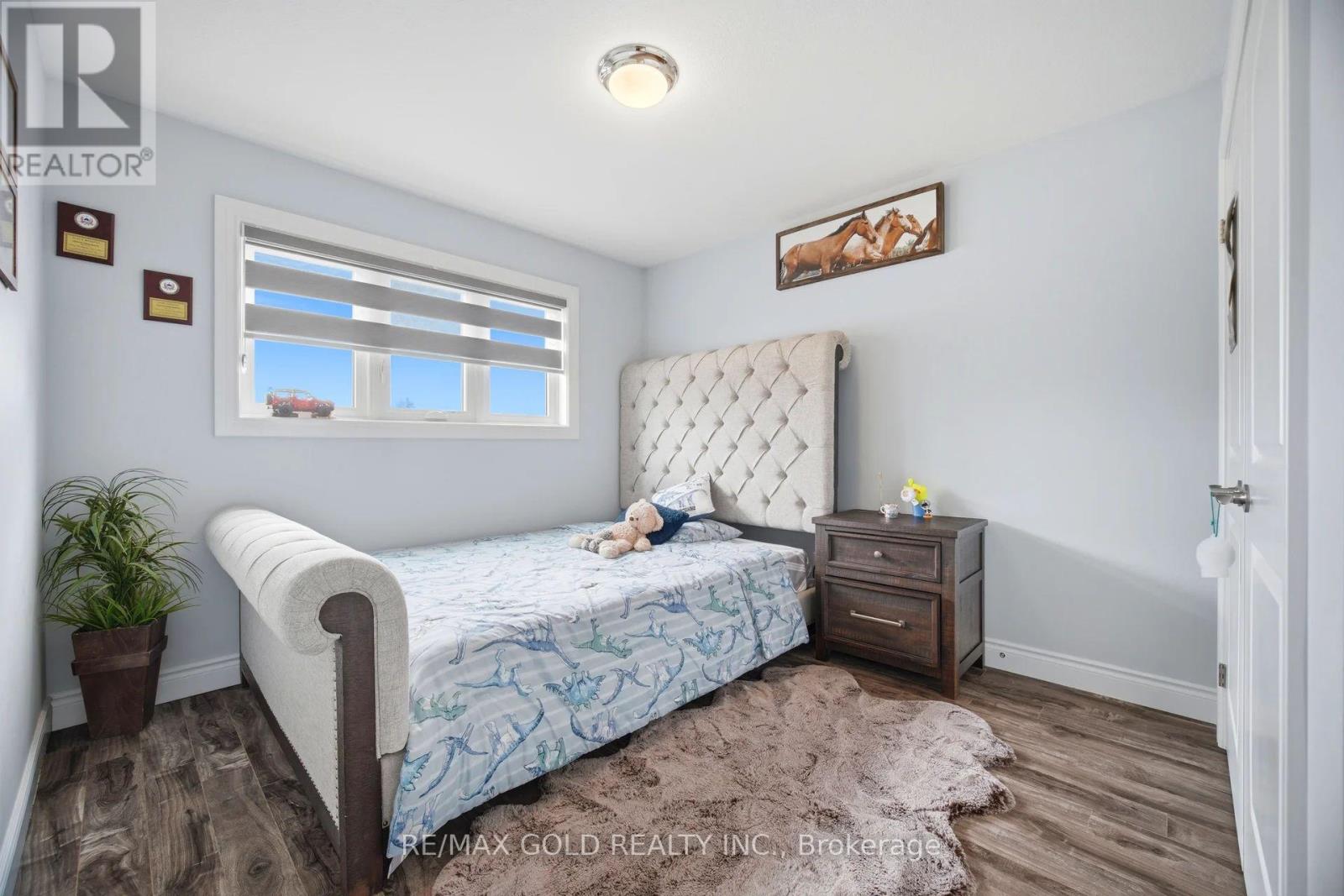 2439 DAISY BEND - 22