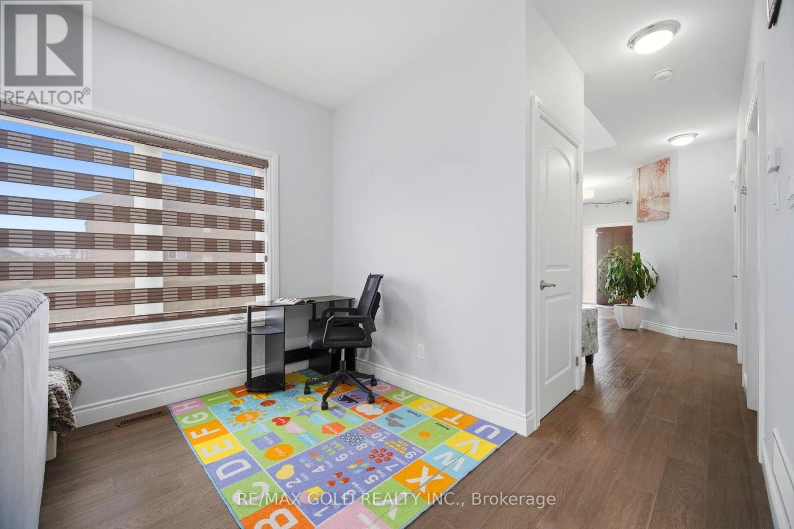 2439 DAISY BEND - 6