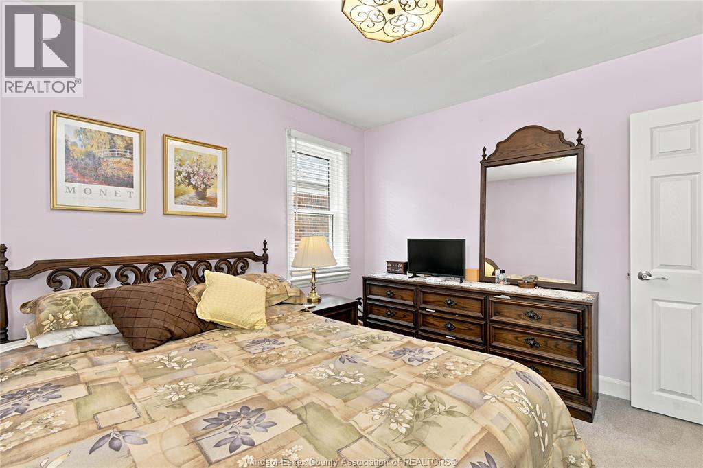 889 PATRICE DRIVE - 21