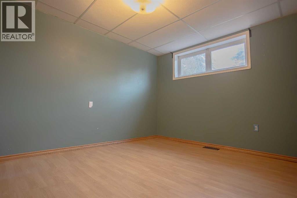 518 3 Street - 29