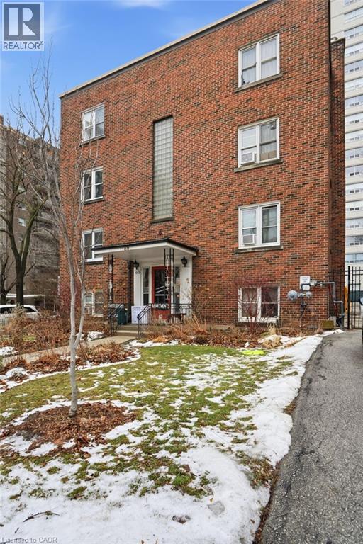 #104 60 ROBINSON Street - 8