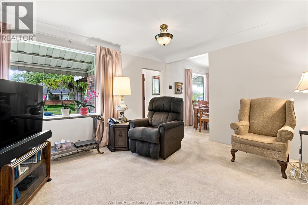 889 PATRICE DRIVE - 11