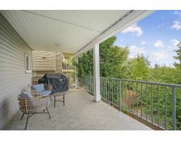 5528 189a Street, Surrey, BC V3S6X1 Photo 35