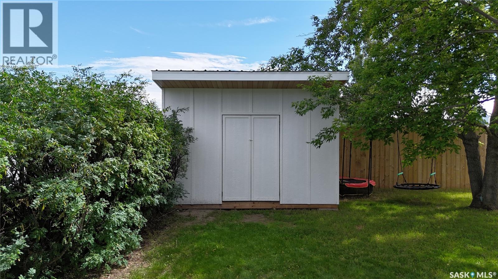 415 Park AVENUE - Image 36