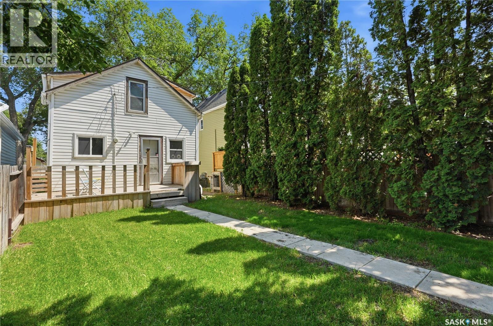 927 4th AVENUE N - Image 4