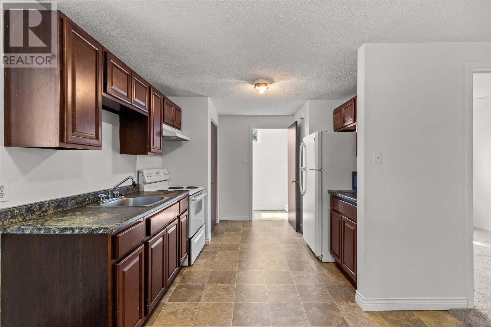 32 Penney Crescent - 22