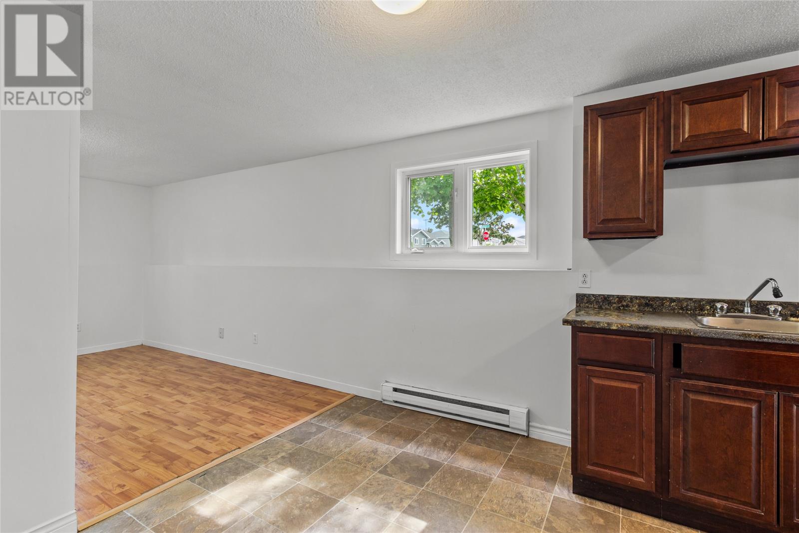 32 Penney Crescent - 24