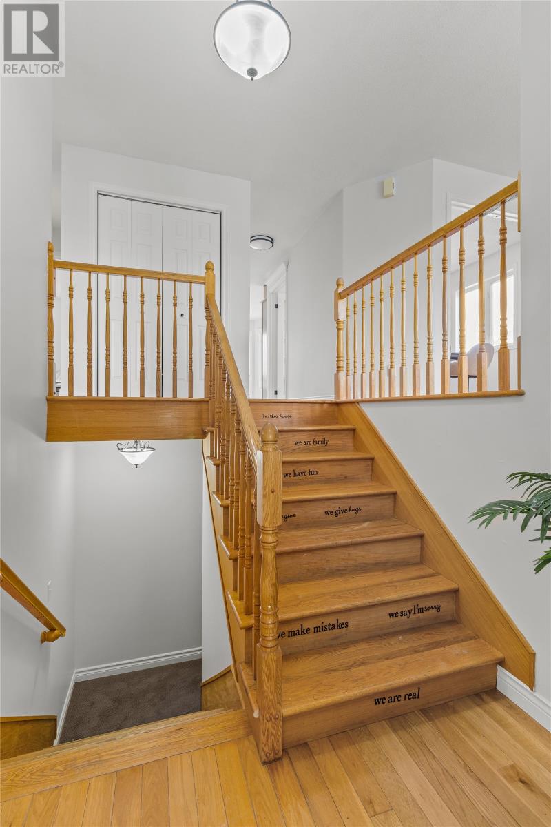 32 Penney Crescent - 3